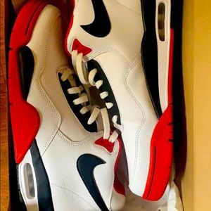 Nike flight legacy; Size 13